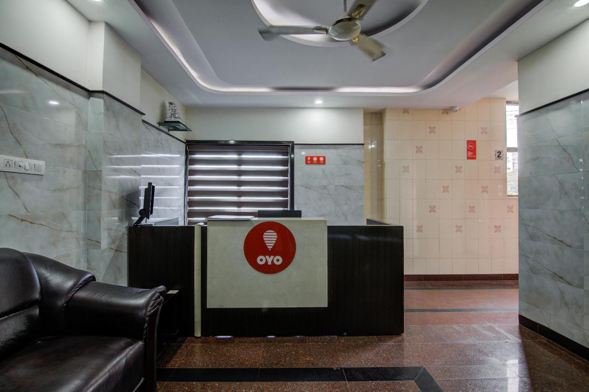 Hotel O Vb Grand Visakhapatnam Exteriör bild